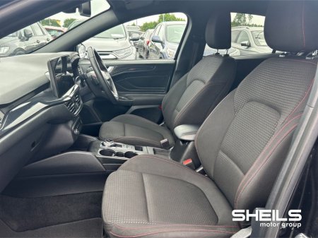 2022 Ford Focus - thumbnail 5