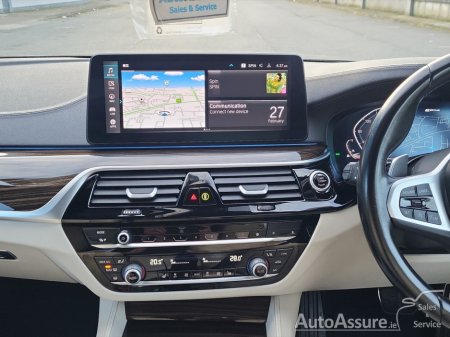 2023 BMW 5 Series - thumbnail 23