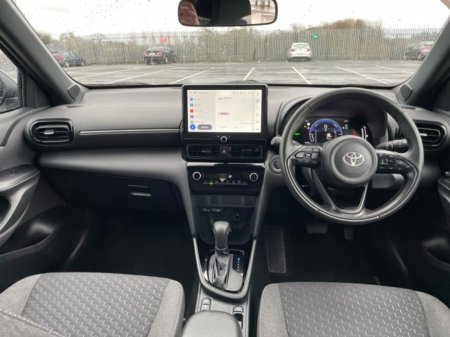 2025 Toyota Yaris Cross - thumbnail 9