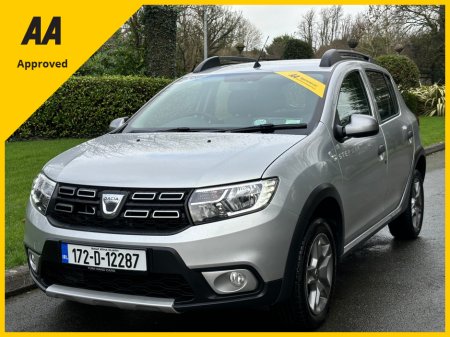 2017 Dacia Sandero Stepway - view 2