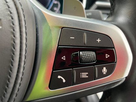 2021 BMW 3 Series - thumbnail 8