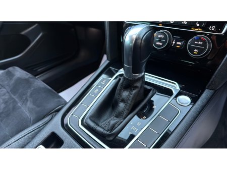 2018 Volkswagen Passat *HIGHLINE-65,000KM-HUGE SPEC-AUTO €22,900 thumbnail