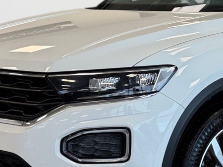2020 Volkswagen T-Roc - thumbnail 9