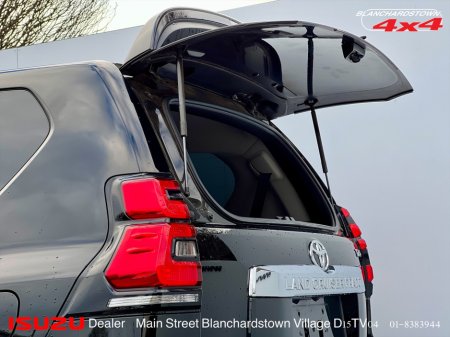 2022 Toyota Landcruiser PRADO 4x4 BOSS thumbnail