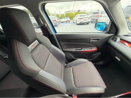 2019 Suzuki Swift - thumbnail 24