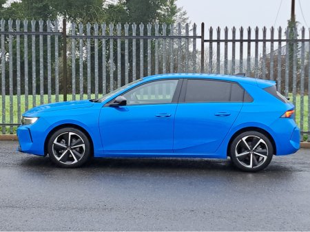 2025 Opel Astra ELEGANCE 1.2TURBO 110BHP **REVERSING CAMERA** €29,950 thumbnail