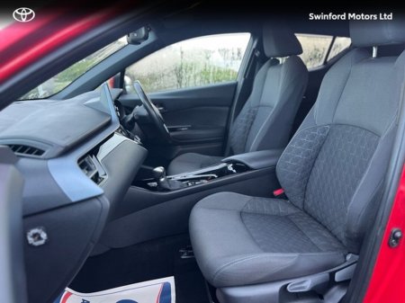 2021 Toyota C-HR 1.8 HYBRID SPORTMONO 4DR SPORT AUTO €24,950 thumbnail