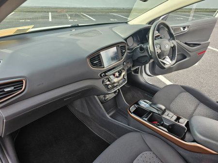 2018 Hyundai Ioniq FULL E V, 200 KM RANGE, FULL DEALER HISTORY, NEW NCT, FINANCE, WARRANTY, 5 STAR REVIEWS €9,995 thumbnail