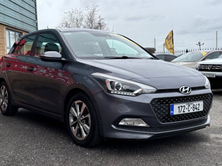 2017 Hyundai i20 1.2 Deluxe €9,750 thumbnail