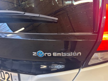 2019 Nissan Leaf - thumbnail 15