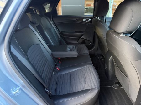 2024 Kia Ceed MY23 1.0HP GTL 5DR €25,950 thumbnail