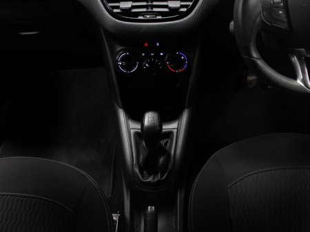 2018 Peugeot 208 - thumbnail 19