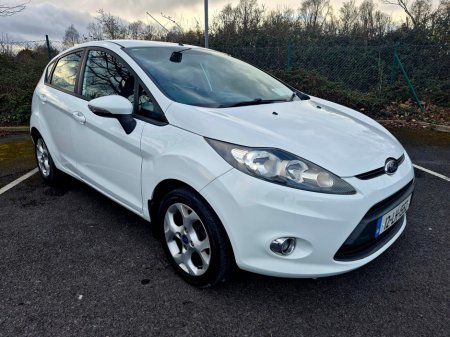 2012 Ford Fiesta - thumbnail 10