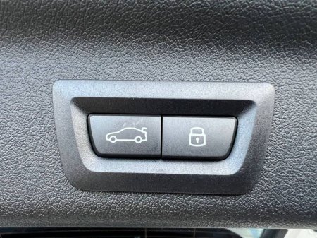 2025 BMW iX1 - thumbnail 14