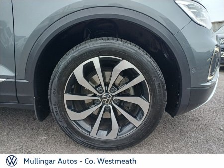 2024 Volkswagen T-Roc T-ROC STYLE 2.0 TDI M6F 116HP €32,950 thumbnail