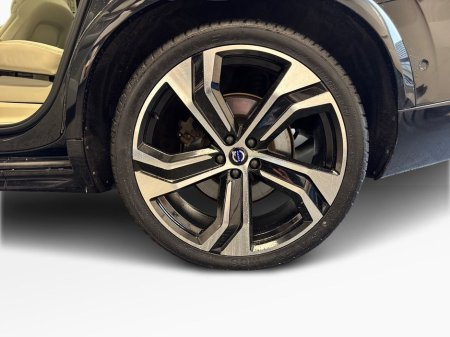 2023 Volvo XC90 - thumbnail 5