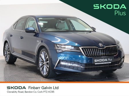 2023 Skoda Superb - thumbnail 1