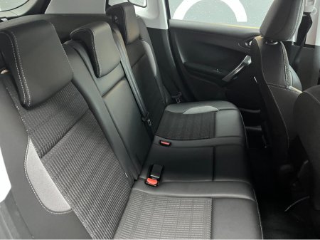 2017 Peugeot 2008 €12950 2017 PEUGEOT 2008 CROSS CITY 1.2 AUTOMATIC / CRUISE CONTROL AND MORE €12,950 thumbnail