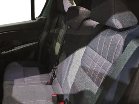 2026 Renault 4 techno 52kWh 150hp €34,950 thumbnail