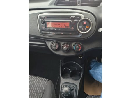 2014 Toyota Yaris 1.0 AURA 4DR €8,950 thumbnail