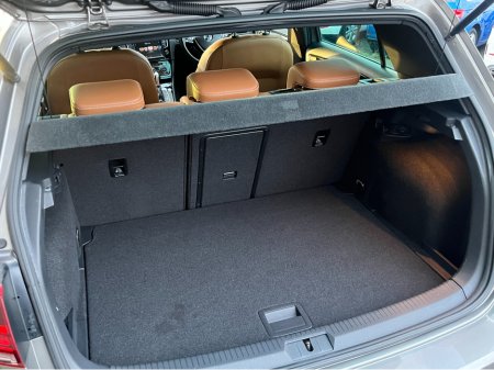 2014 Volkswagen Golf EDITION 40 AUTOMATIC 1.4 PETROL //HALF LEATHER SEATS//HEATED SEATS//REVERSE CAMERA//ADAPTIVE CRUISE CONTROL//KEYLESS ENTRY// €13,950 thumbnail