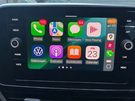 2023 Volkswagen ID.4 LIFE DX 77kWh 174HP €27,995 thumbnail