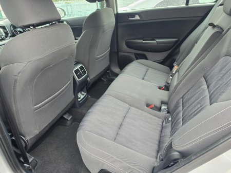 2017 Kia Sportage - thumbnail 18