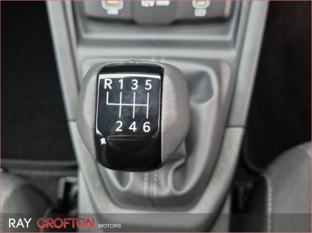 2026 Kia Stonic NEW STONIC FROM €31,490 thumbnail