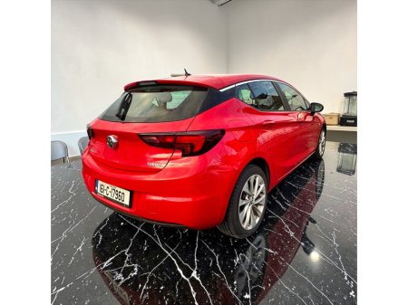 2016 Vauxhall Astra - thumbnail 4