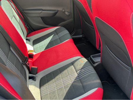 2017 Skoda Fabia - thumbnail 4