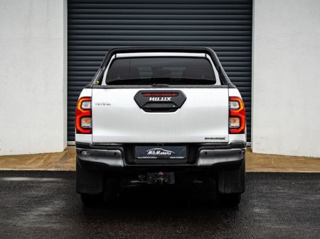 2024 Toyota Hilux - thumbnail 5