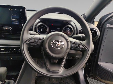 2021 Toyota Yaris - thumbnail 12