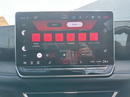 2025 Volkswagen Tiguan - thumbnail 17