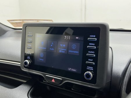 2021 Toyota Yaris - thumbnail 32