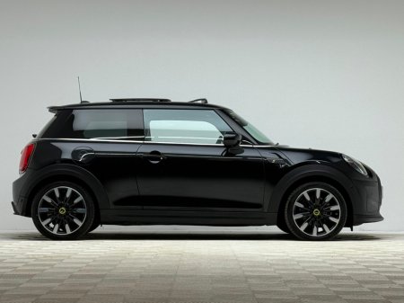 2023 MINI Cooper S ELECTRIC LEVEL 3 €25,990 thumbnail