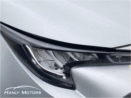 2021 Toyota Corolla HYBRID LUNA H/B AUTO A 4DR €16,995 thumbnail