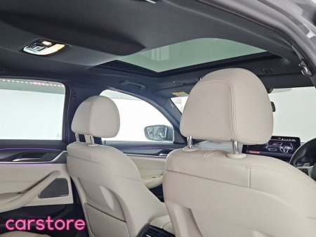 2021 BMW 5 Series - photo 20