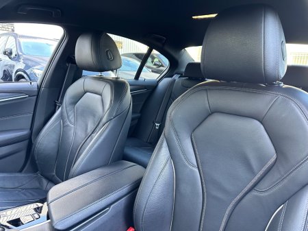 2023 BMW 5 Series - thumbnail 8