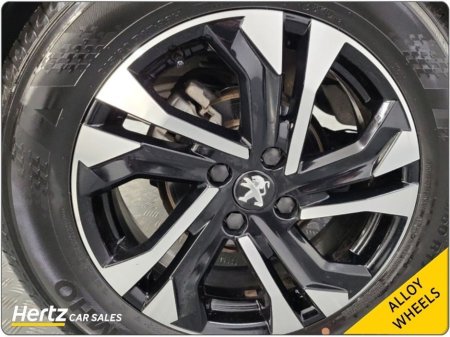 2023 Peugeot 2008 - thumbnail 11