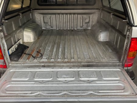 2011 Toyota Hilux - thumbnail 16