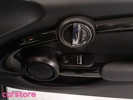 2020 MINI Hatch Cooper Classic Auto €15,880 thumbnail