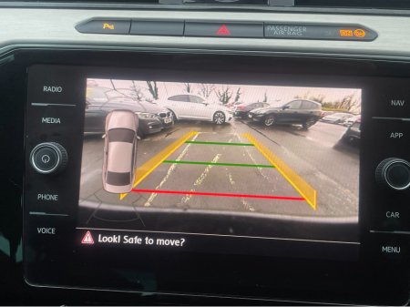 2017 Volkswagen Passat HIGHLINE 1.6 TDI MANUAL 6SPEED FWD 120HP 4DR €14,500 thumbnail