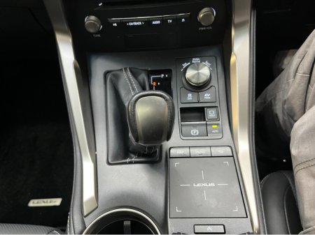 2019 Lexus NX 300 h - thumbnail 24