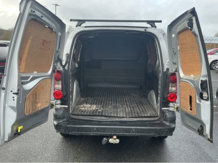 2017 Peugeot Partner PROFESSIONAL 1.6 BLUE HDI 100 €7,495 thumbnail