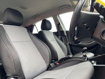 2017 Hyundai i20 1.2 Deluxe €9,750 thumbnail