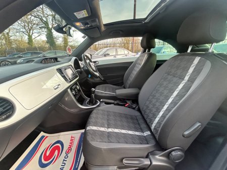 2017 Volkswagen Beetle - thumbnail 8