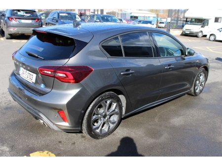 2024 Ford Focus - thumbnail 5