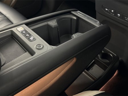 2023 Kia EV9 GT LINE 7 SEATER AWD**PANORAMIC ROOF**HEATED & COOLED LEATHER ELECTRIC SEATS**DRIVER MASSAGE SEAT**DIGITAL DASH**APPLE CAR PLAY MEDIA**REVERSE CAMERA**PARKING SENSORS**360 DEGREE CAMERAS**DRIVE MODES* €63,495 thumbnail