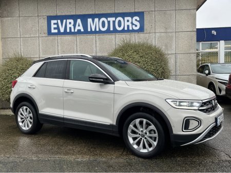2023 Volkswagen T-Roc STYLE 1.0 PETROL //HIGH SPEC//HALF LEATHER HEATED SEATS//PANORAMIC GLASS ROOF//SAT NAV//REVERSE CAMERA// €27,950