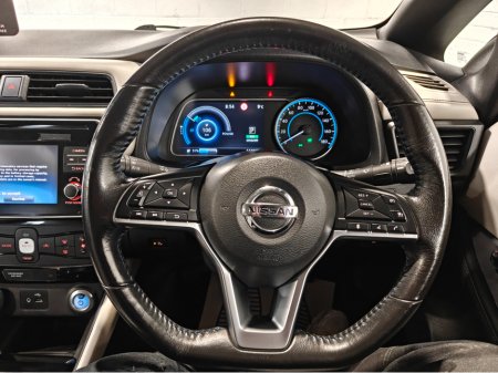 2019 Nissan Leaf - thumbnail 24